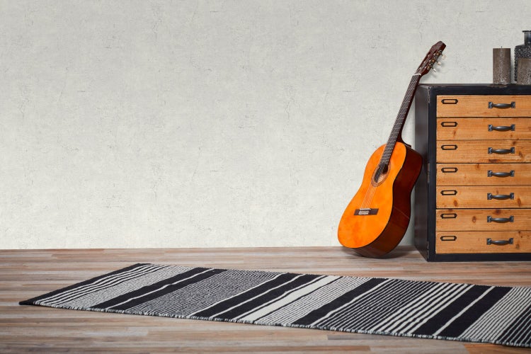 Schnee-künstlicher Weihnachtsbaum mit Ständer