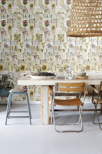 ESTAhome XXL-Vliestapete Seiten aus botanischen Büchern Crème-Beige, Grün, Braun und Ockergelb - 50 x 900 cm - 158825