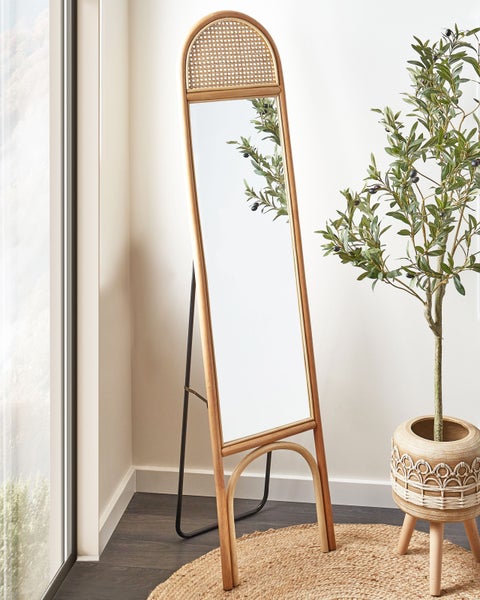 Abmessungen eines Aufstellers