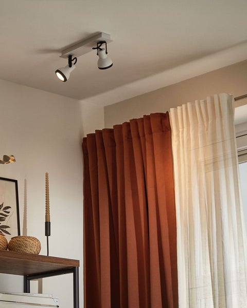 9-teiliger Torx-Winkelschlüsselsatz aus Chrom-Vanadium-Stahl im schwarz-blauen Halter mit schwarzen Spitzen.