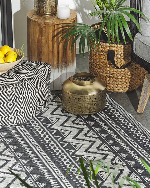 Outdoorteppich NAGPUR Schwarz 120 x 180 cm