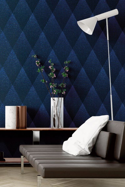 Terrassenüberdachung mit Möbeln im Garten