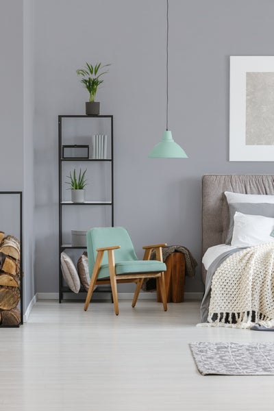 Multifunktions-Heißluftofen mit Zubehör: Backblech, Frittierkorb, Krümelblech und Tablettgriff