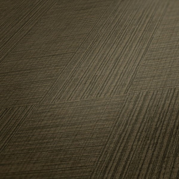 Nahaufnahme eines Teppichs mit geometrischem Muster