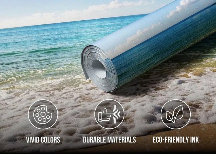 Gerollte Fototapete mit Strand- und Wellenmotiv. Merkmale: lebendige Farben, langlebige Materialien und umweltfreundliche Tinte.