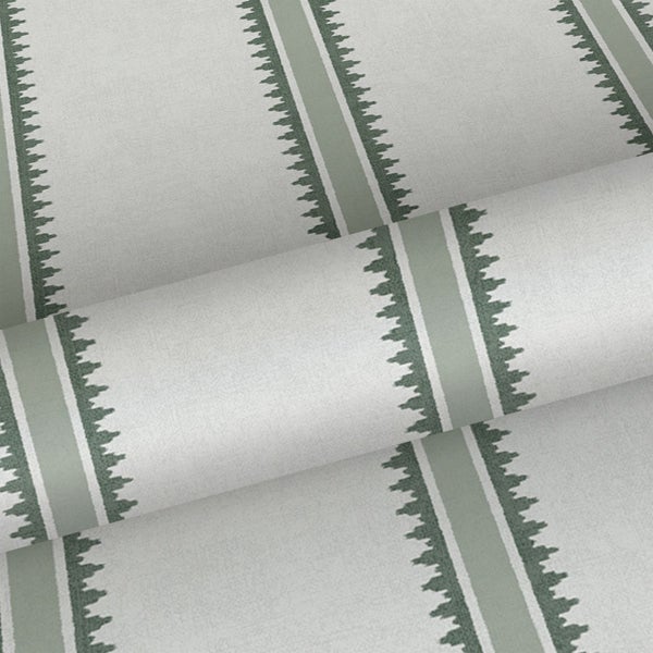 Tapetenrolle mit Streifenmuster