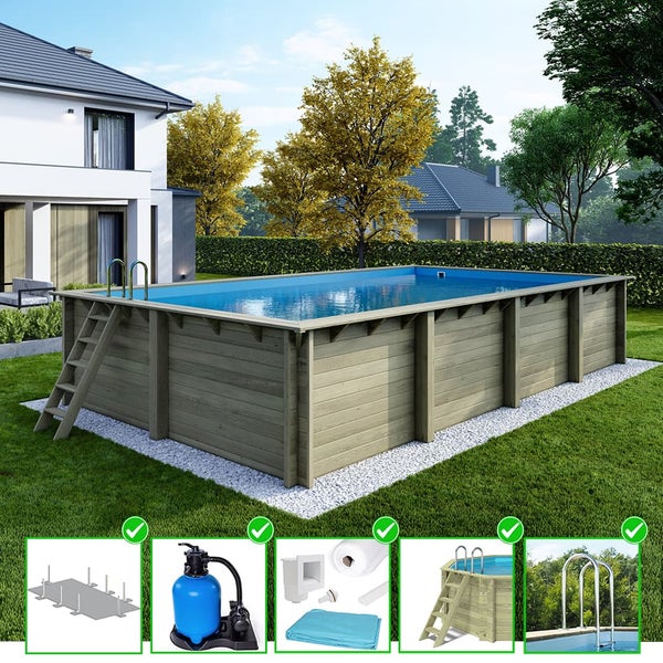 Aufstellpool aus Holz im Garten mit Zubehör