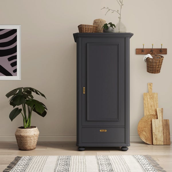 MissPompadour seidenmatte Holzfarbe - Schwarz mit Samt - 1 L, Möbelfarbe ohne Schleifen - Farbe für Holz, Metall, Kunststoff - Holzlack, Möbellack schnelltrocknend mit hoher Deckkraft