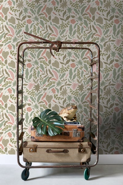 ESTAhome Tapete Blätter und Blumen Graugrün und Rosa - 50 x 900 cm - 131050