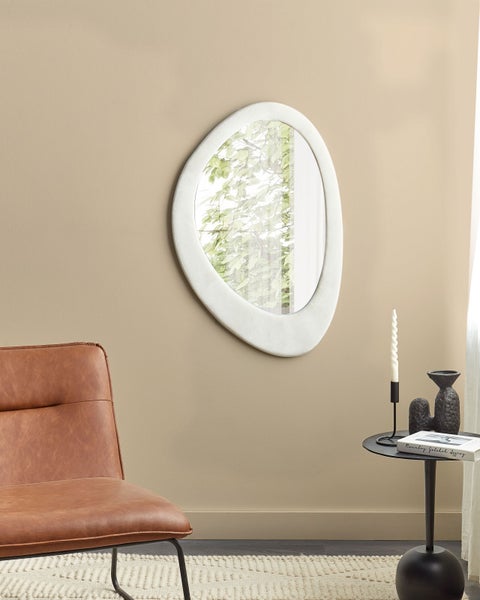 Wandspiegel AUDES 60 cm 90 cm Samtstoff Cremeweiß