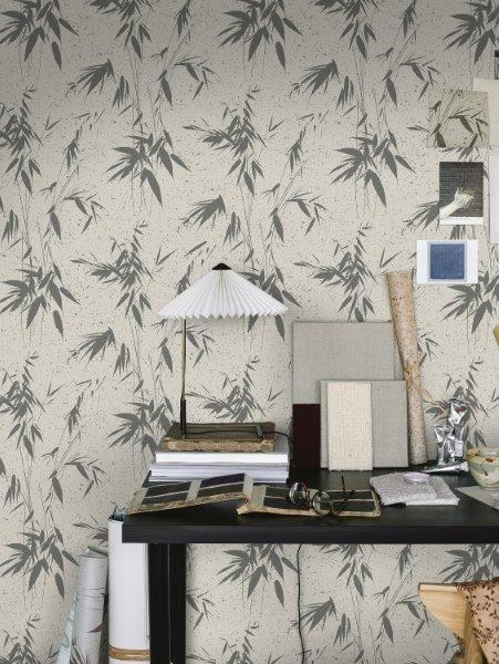 Nahaufnahme von blühendem Ahornbaum mit kleinen gelben Blüten