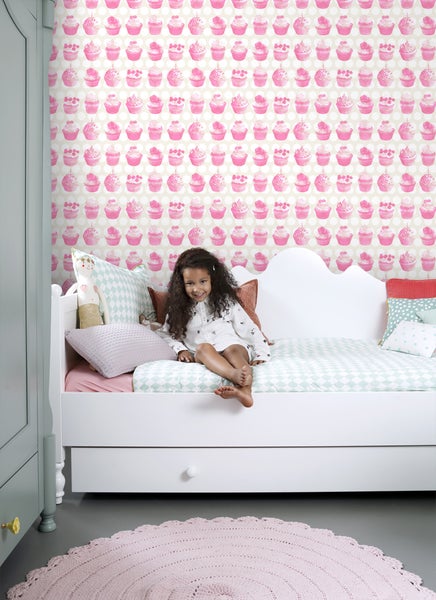 ESTAhome Tapete Cupcakes auf glänzenden Punkten Rosa - 53 cm x 10.05 m - 138723