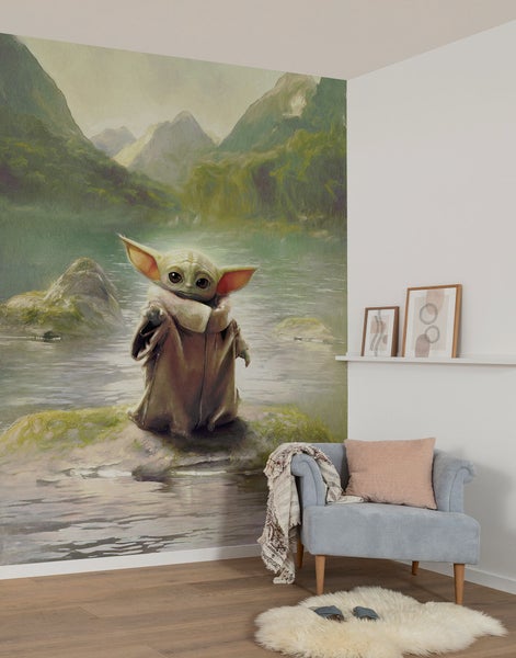 Fototapete mit Baby Yoda Motiv in einem Wohnzimmer