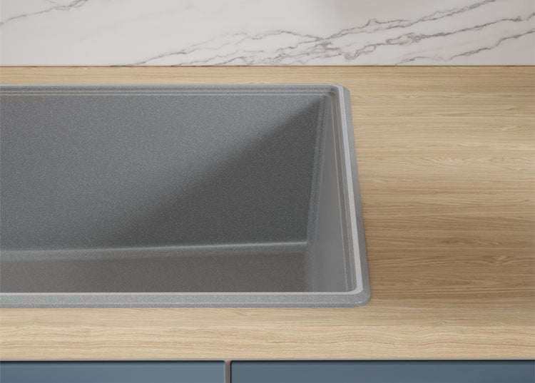 Spüle aus Stein auf einer Küchenarbeitsplatte