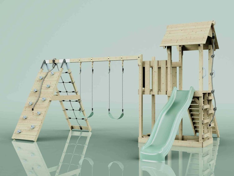 Spielturm aus Holz mit Wellenrutsche, Doppelschaukel, Kletterwand und Strickleiter.