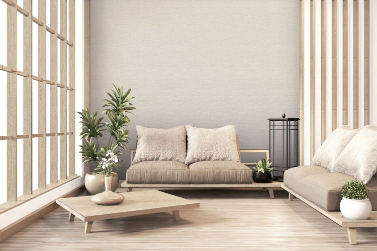 Nahaufnahme einer Holzoberfläche mit feiner Maserung.