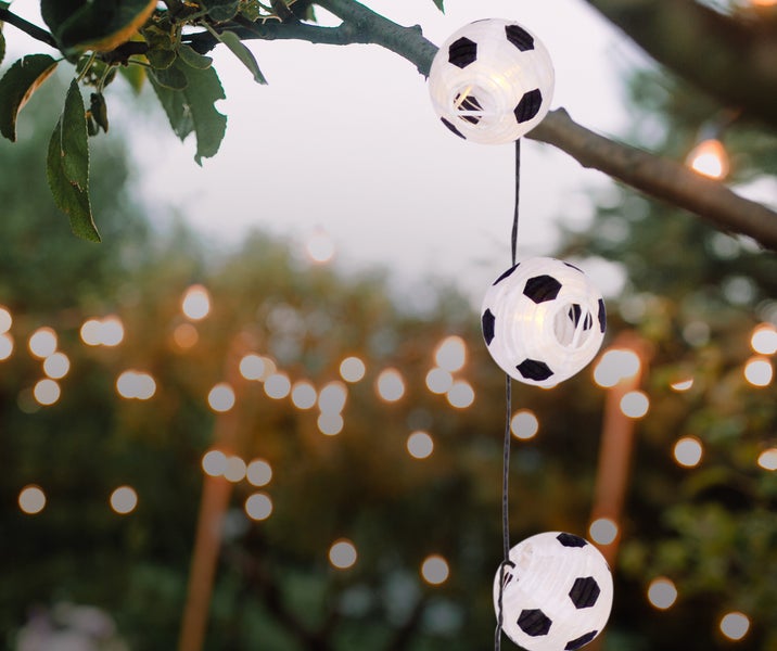 LED Solar-Lichterkette Textil-20er Fußball , für Außen, Lichterkette - Metall, Kunststoff und Textil in Schwarz, mit integrierter LED