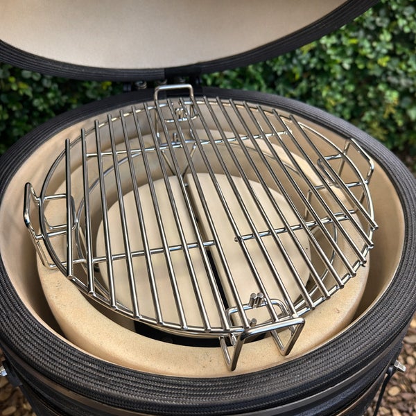 Keramikgrill mit Grillrost und Hitzedeflektor