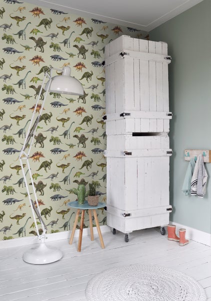 Holzbank im Wagenrad-Design für den Garten