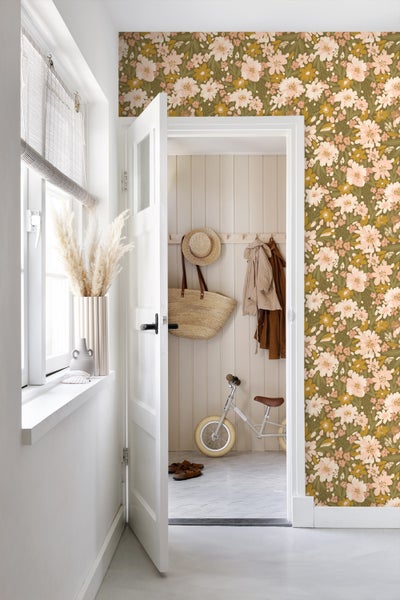 ESTAhome Tapete Blumen Olivgrün, Hellrosa und Senfgelb - 50 x 900 cm - 130927
