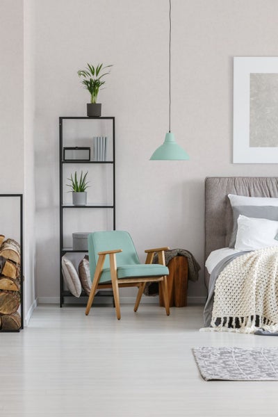 Brantho Korrux 3 in 1 Rostschutzfarbe in zwei Behältergrößen und Farbfächer