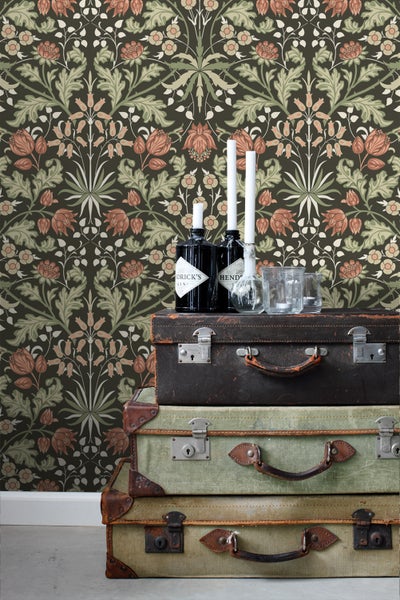 ESTAhome Tapete Blumenmuster im Jugendstil Dunkelgrün und Terrakotta - 50 x 900 cm - 131183