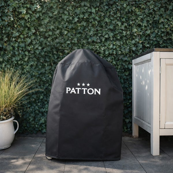Schwarze Grillabdeckung der Marke Patton mit drei Sternen und Markennamen