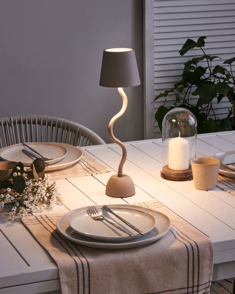 Abbildung mit den Maßen der Deckenleuchte