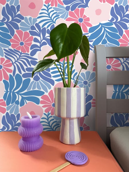 ESTAhome Tapete Blumen im Matisse-Stil Blau und Rosa - 50 x 900 cm - 131006