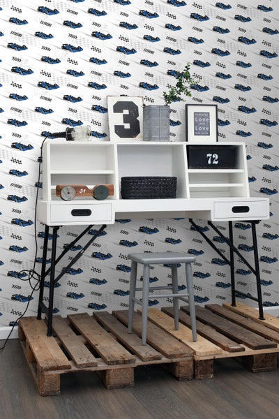 Motiv mit Rennwagen, Zielflaggen, Pfeilen und dem Schriftzug Extreme