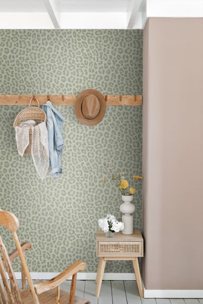 ESTAhome Tapete Leopardenmuster Graugrün - 50 x 900 cm - 139966
