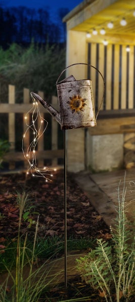 LED-Solar Erdspieß (Gießkanne) h: 110cm verzinkt , für Außen, Erdspieß aus  Metall und Kunststoff in Silber,  mit integrierter LED