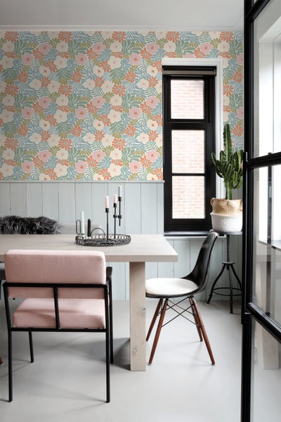 ESTAhome Tapete Blumen im Matisse-Stil Türkis, Orange, Olivgrün und Beige - 50 x 900 cm - 131004