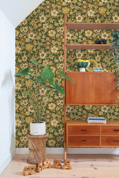 ESTAhome Tapete Retro Blumen Dunkelgrün und Gelb - 50 x 900 cm - 131528