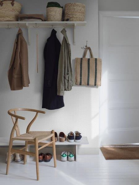 Werkstattschrank mit offenen Schubladen für Werkzeugaufbewahrung