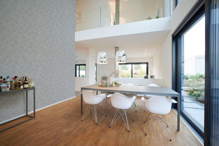 Steckschlüssel-Satz mit verschiedenen Größen in blauem Gehäuse