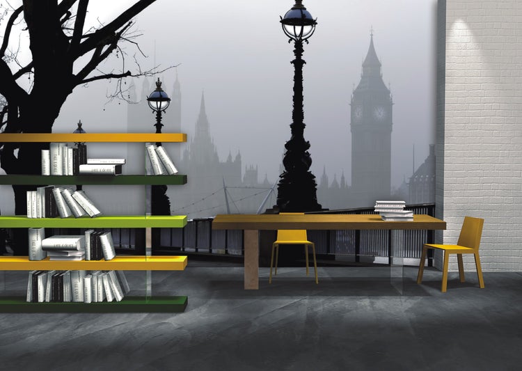 Dekoratives Arbeitszimmer mit Bücherregal, Schreibtisch und Londoner Skyline Tapete