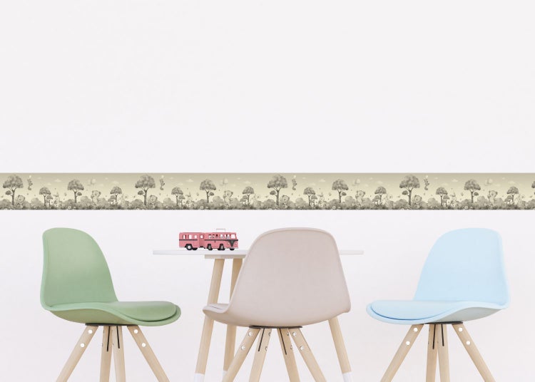 Kinderzimmer mit Bordüre mit Tiermotiv und Kindermöbeln