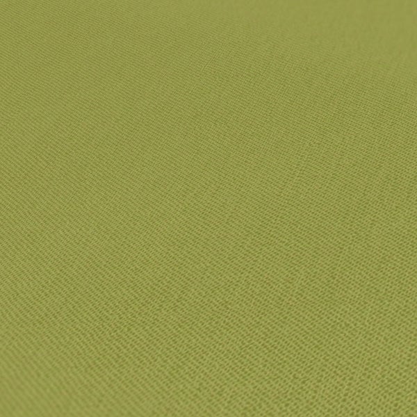 Anordnung verschiedener Vasen auf einer Oberfläche