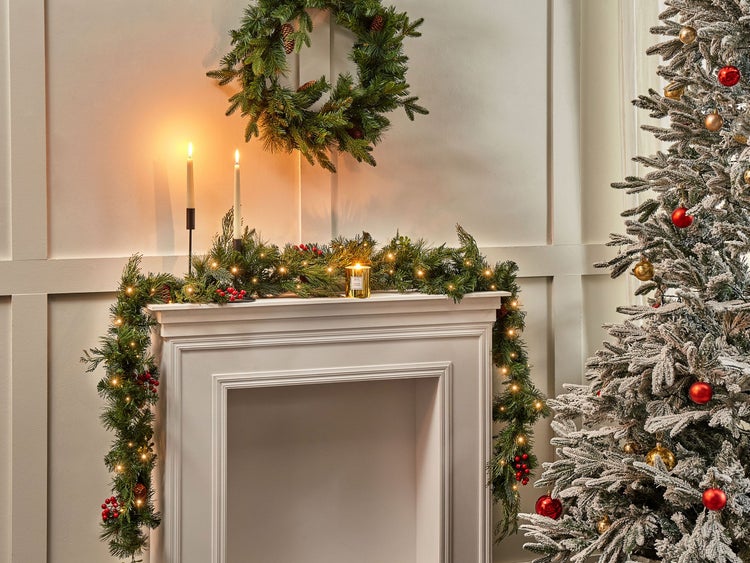 Weihnachtsgirlande LED ELBRUS 270 cm Grün