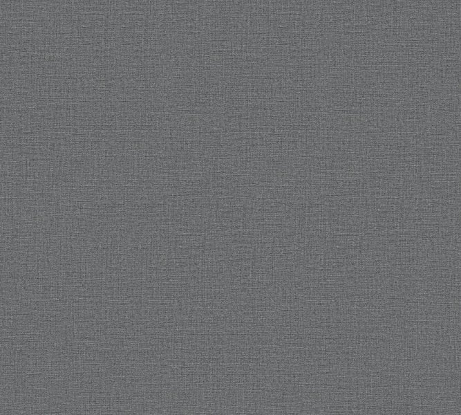 Graue Textiltapete im Raum mit Kommode und Dekoration