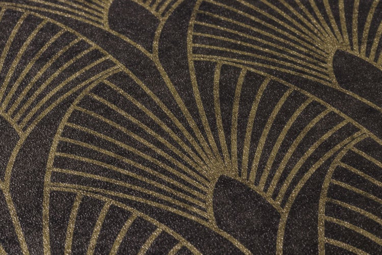 Tapetenrolle mit Blumenmuster