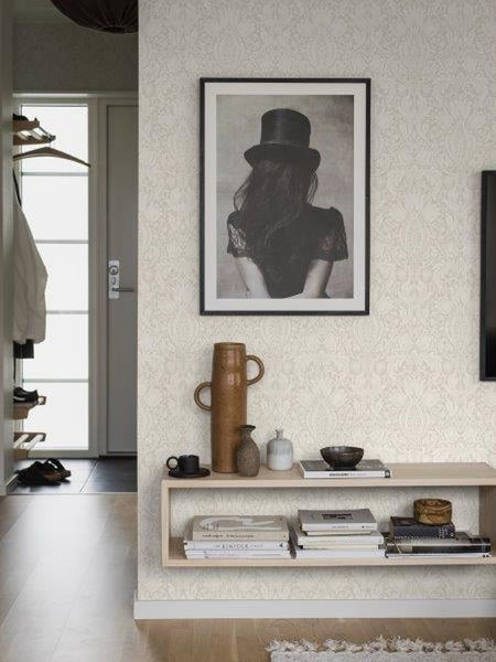 Dekoratives Schild mit Schnauzer-Motiv und lustigen Sprüchen als Blickfang