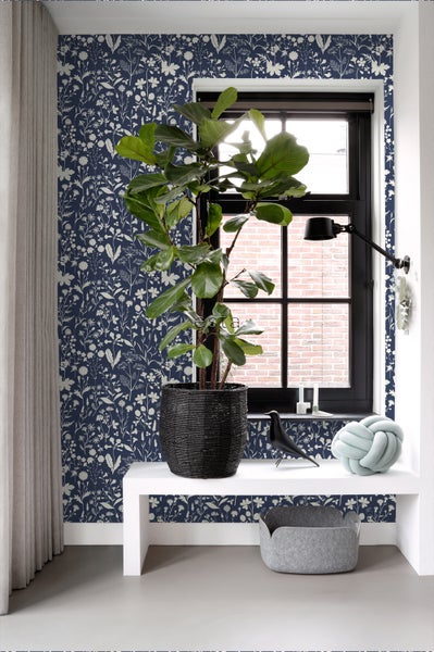 ESTAhome Tapete Feldblumen Dunkelblau - 50 x 900 cm - 139441