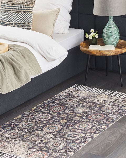 Produktabmessungen: 80 cm breit und 150 cm lang.