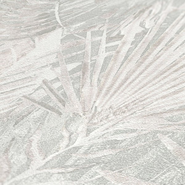 Stapel von schwarzen Euroboxen mit grünen Griffen und Deckeln mit Verriegelungen