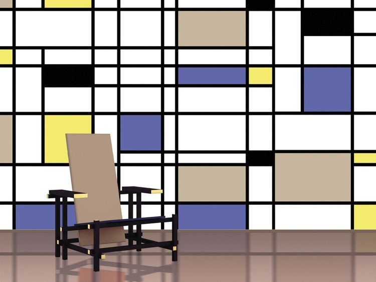 Szene mit Designstuhl vor einer Wand mit geometrischen Formen.