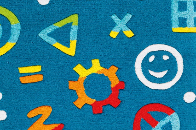 Kinderteppich mit geometrischen Formen und Symbolen wie Dreieck, Zahnrad, Smiley, Kreuz und Gleichheitszeichen.