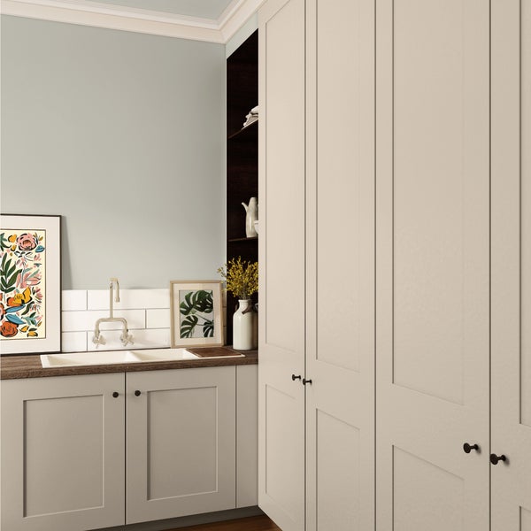 MissPompadour seidenmatte Holzfarbe - Beige mit Kaschmir - 2,5 L, Möbelfarbe ohne Schleifen - Farbe für Holz, Metall, Kunststoff - Holzlack, Möbellack schnelltrocknend mit hoher Deckkraft