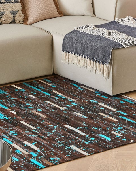 Dekorplatte mit Holzoptik und Farbakzenten